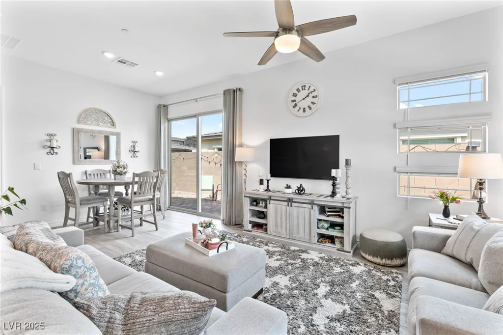 916 Belleforte, Las Vegas, NV 89138