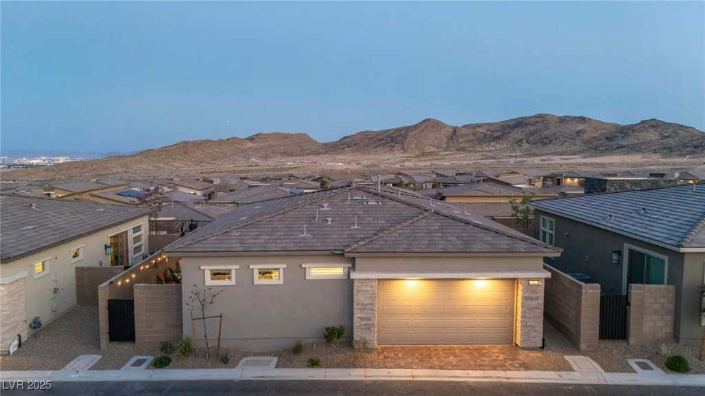 916 Belleforte, Las Vegas, NV 89138
