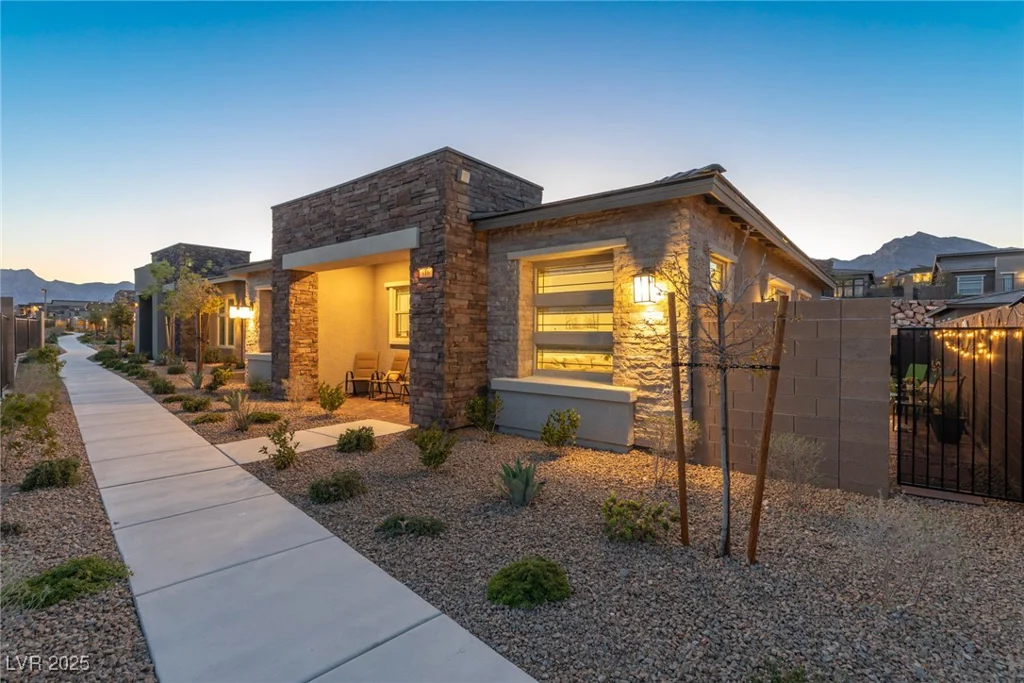 916 Belleforte, Las Vegas, NV 89138