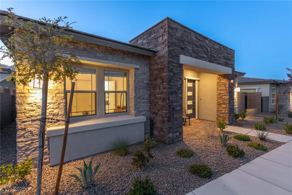 916 Belleforte, Las Vegas, NV 89138