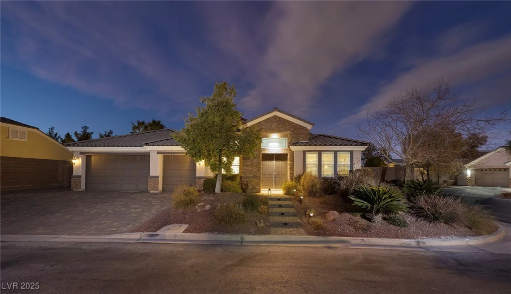 382 Chaplin Cove, Las Vegas, NV 89183
