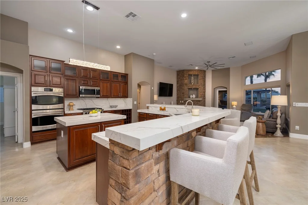 382 Chaplin Cove, Las Vegas, NV 89183