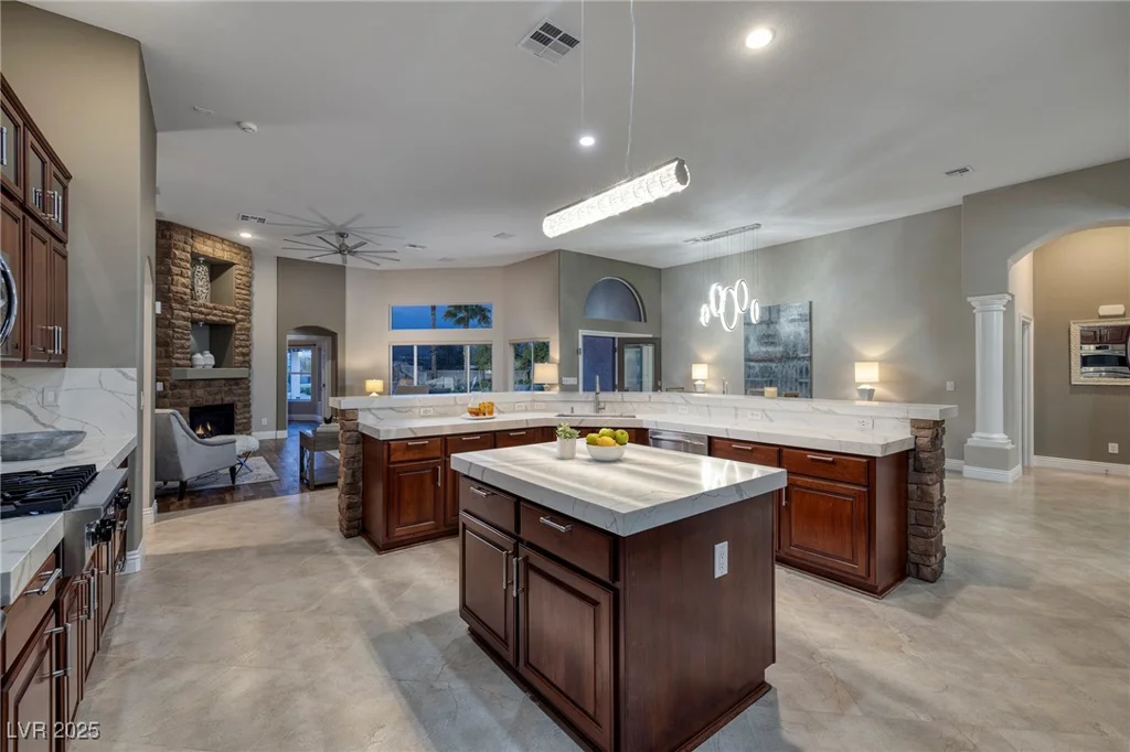 382 Chaplin Cove, Las Vegas, NV 89183