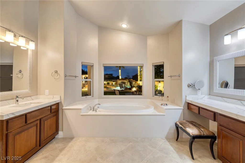 382 Chaplin Cove, Las Vegas, NV 89183