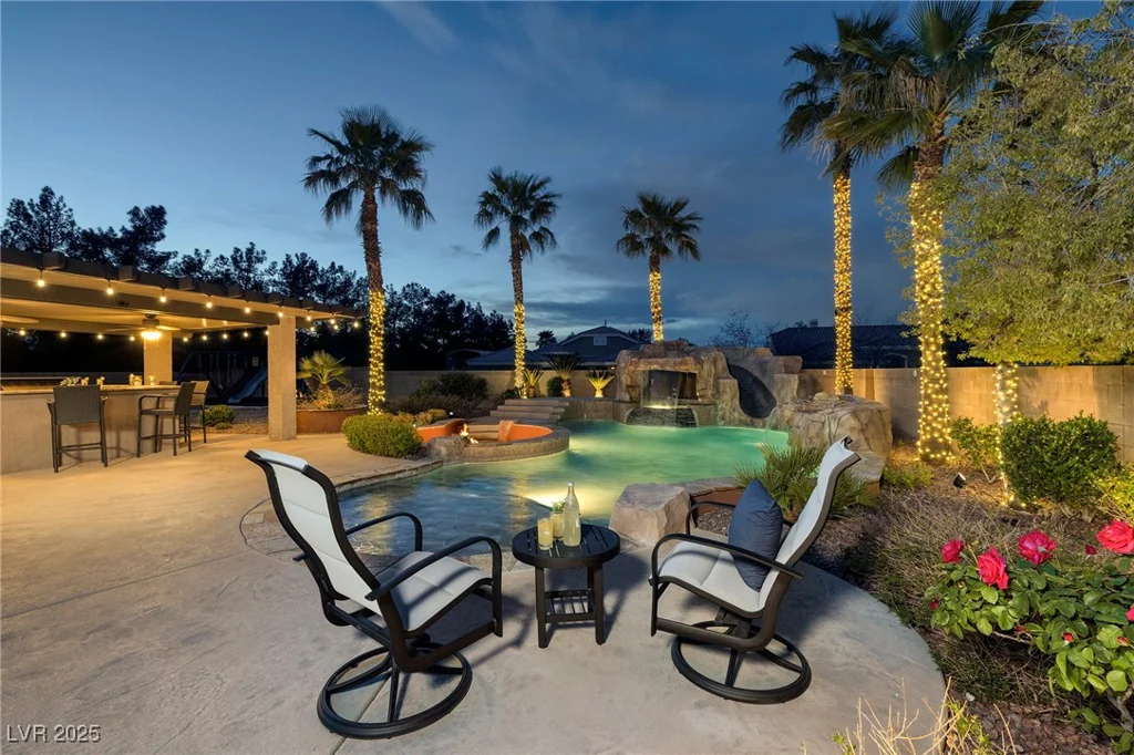 382 Chaplin Cove, Las Vegas, NV 89183