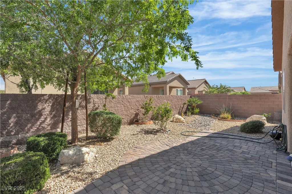6160 Majestic Wind, Las Vegas, NV 89122