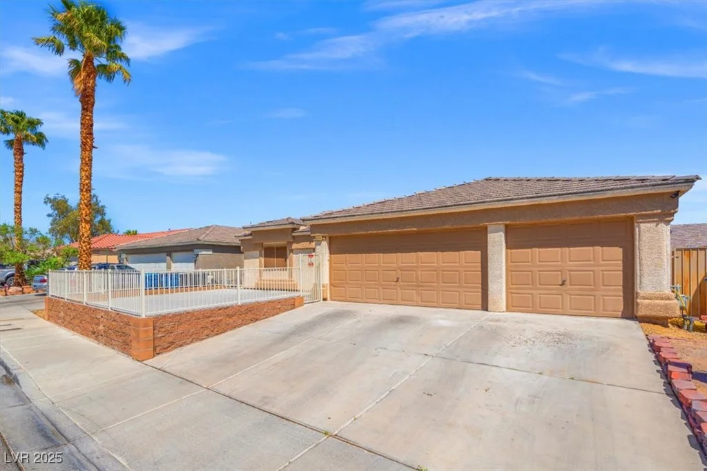 5224 Red Vine, North Las Vegas, NV 89031