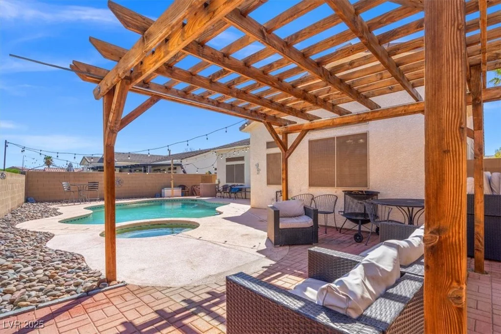 5224 Red Vine, North Las Vegas, NV 89031