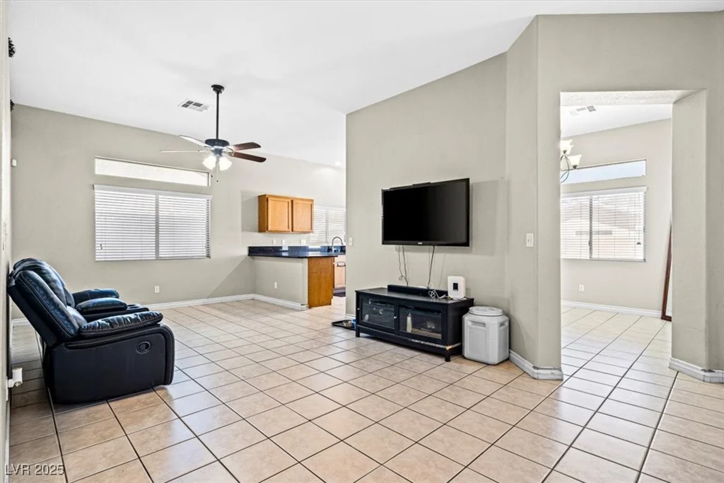 5224 Red Vine, North Las Vegas, NV 89031