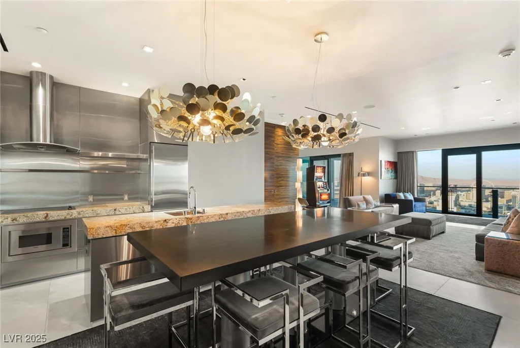 4381 FLAMINGO, Las Vegas, NV 89103