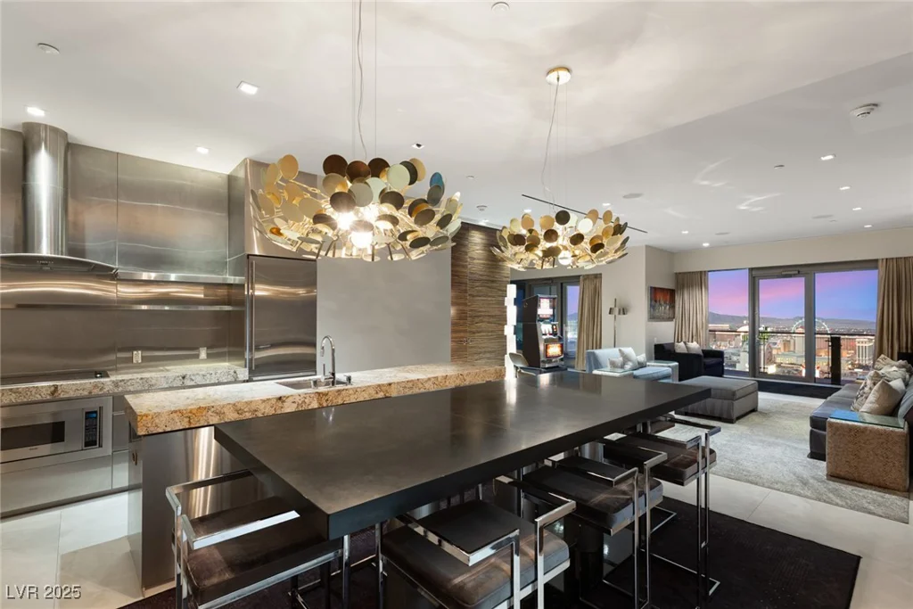 4381 FLAMINGO, Las Vegas, NV 89103