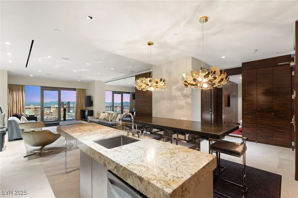 4381 FLAMINGO, Las Vegas, NV 89103