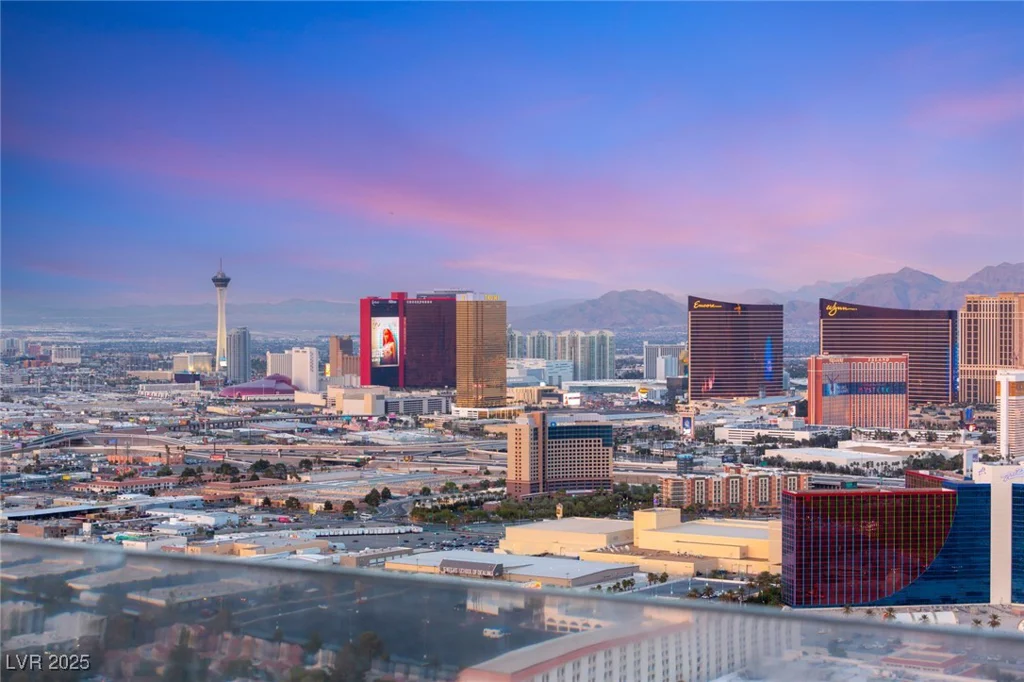 4381 FLAMINGO, Las Vegas, NV 89103