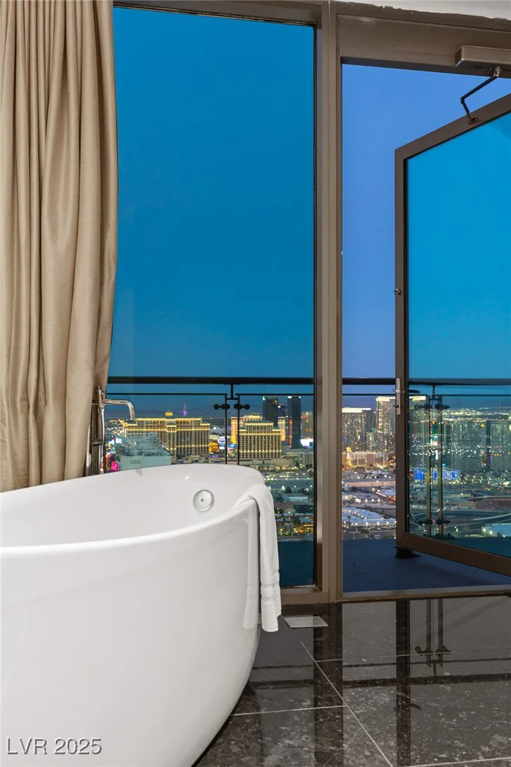 4381 FLAMINGO, Las Vegas, NV 89103