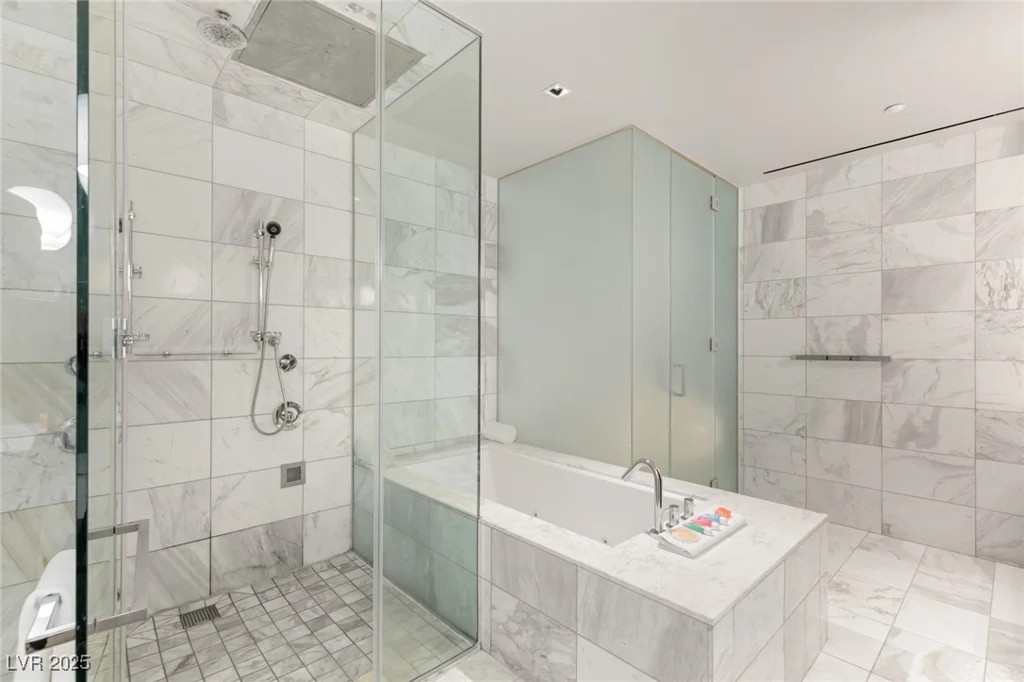 4381 FLAMINGO, Las Vegas, NV 89103