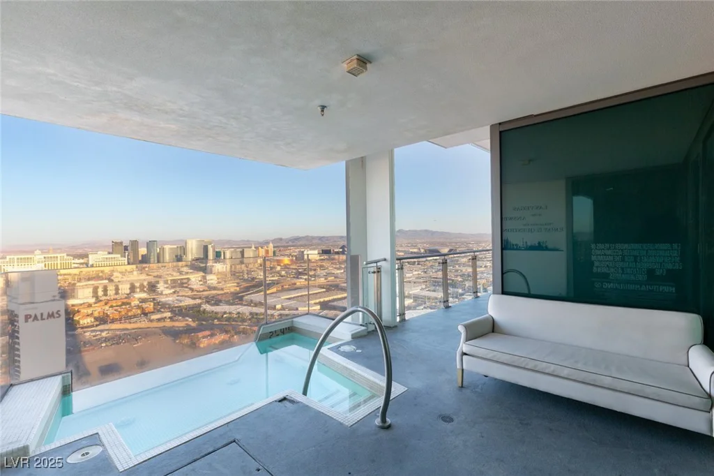 4381 FLAMINGO, Las Vegas, NV 89103