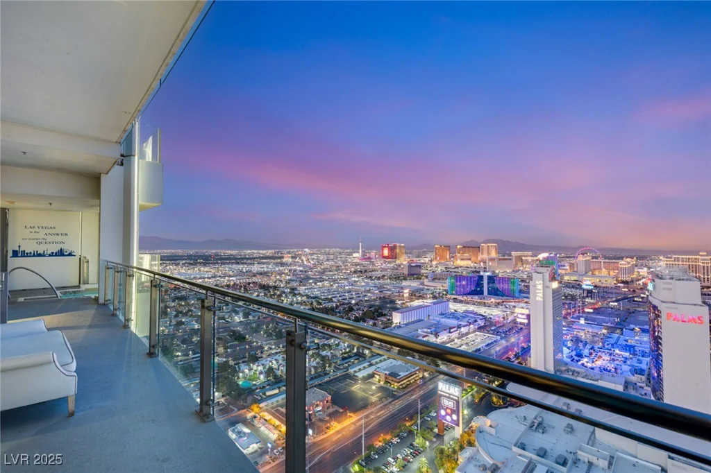 4381 FLAMINGO, Las Vegas, NV 89103