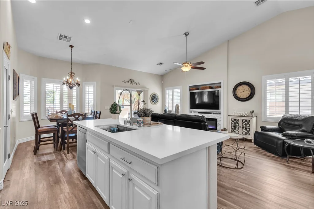 4624 Ventana Rey, North Las Vegas, NV 89081