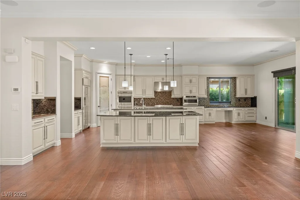 28 Tea Olive, Las Vegas, NV 89141