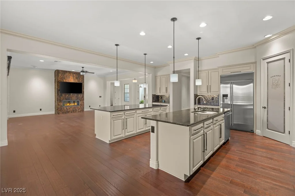 28 Tea Olive, Las Vegas, NV 89141