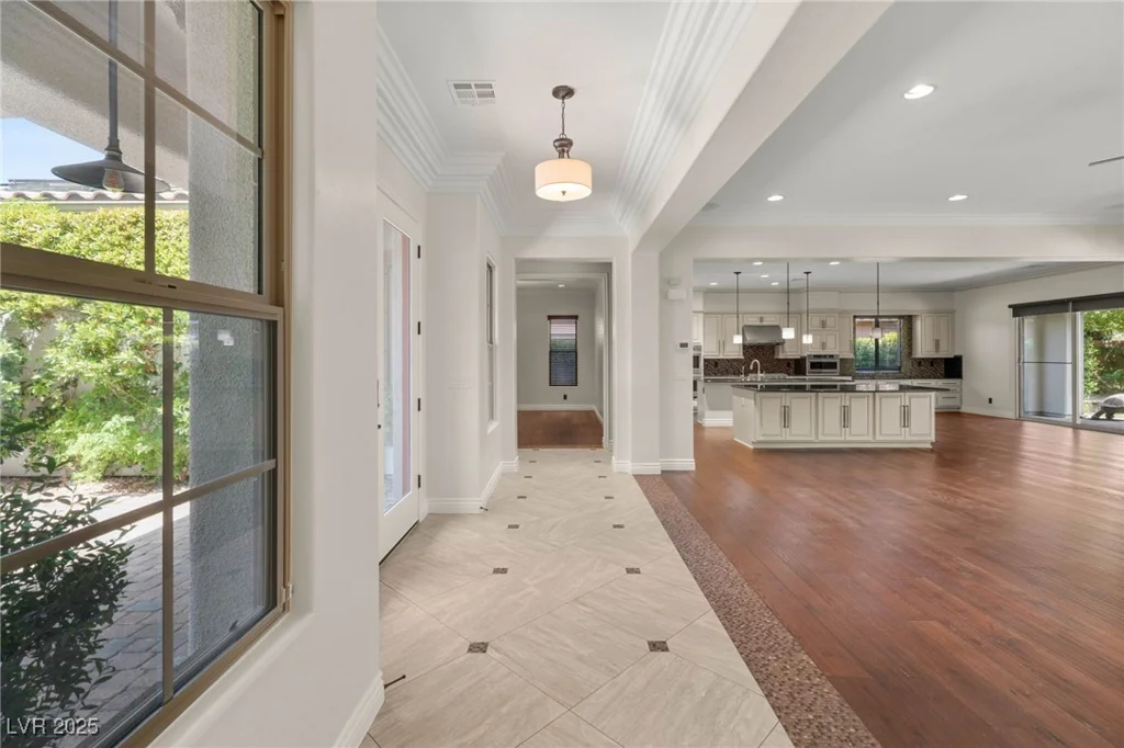 28 Tea Olive, Las Vegas, NV 89141