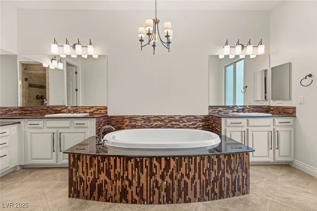 28 Tea Olive, Las Vegas, NV 89141