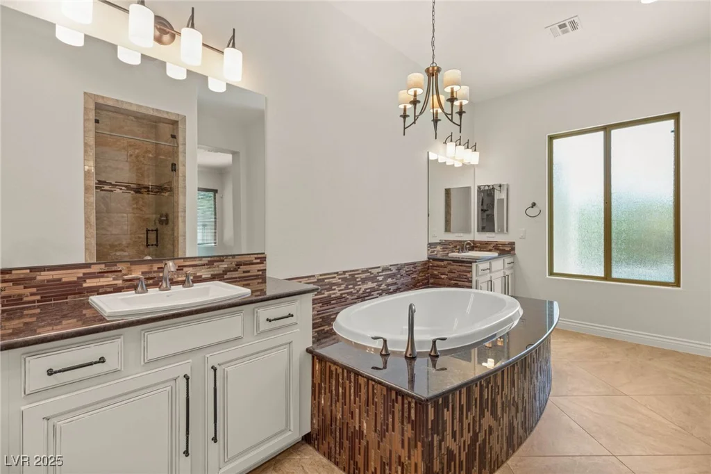 28 Tea Olive, Las Vegas, NV 89141