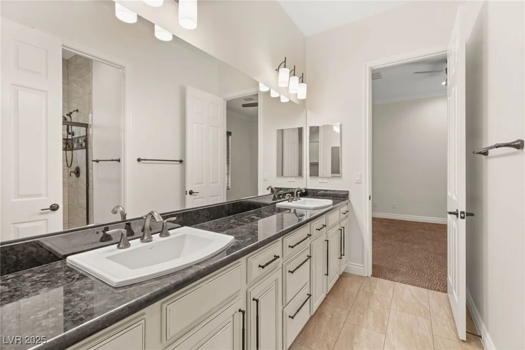 28 Tea Olive, Las Vegas, NV 89141