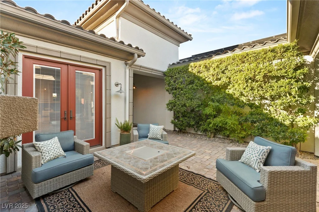 28 Tea Olive, Las Vegas, NV 89141