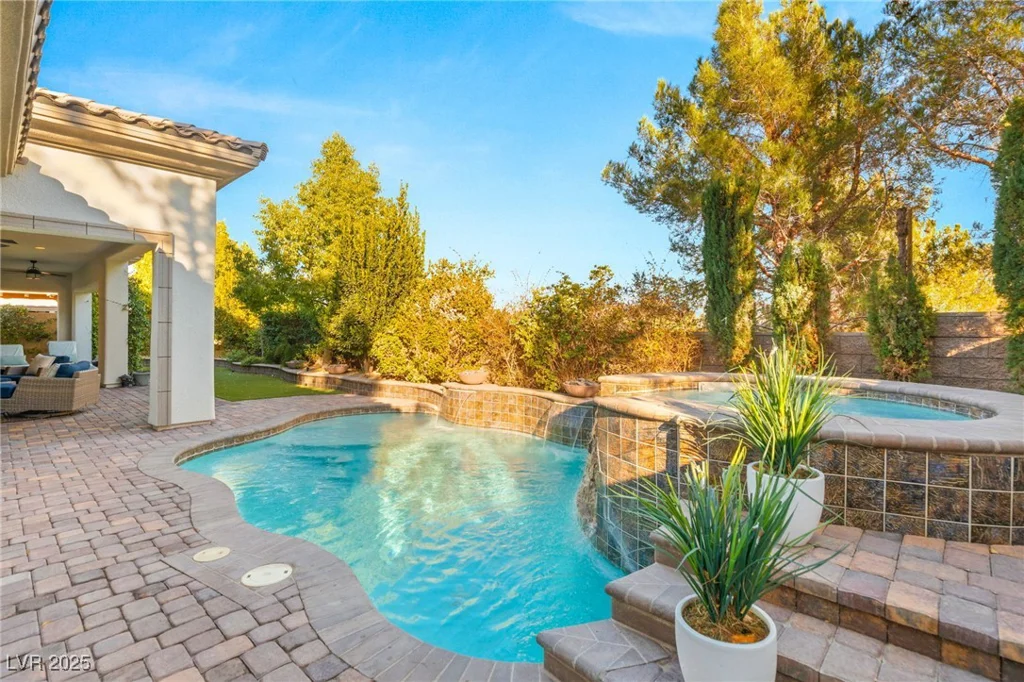 28 Tea Olive, Las Vegas, NV 89141