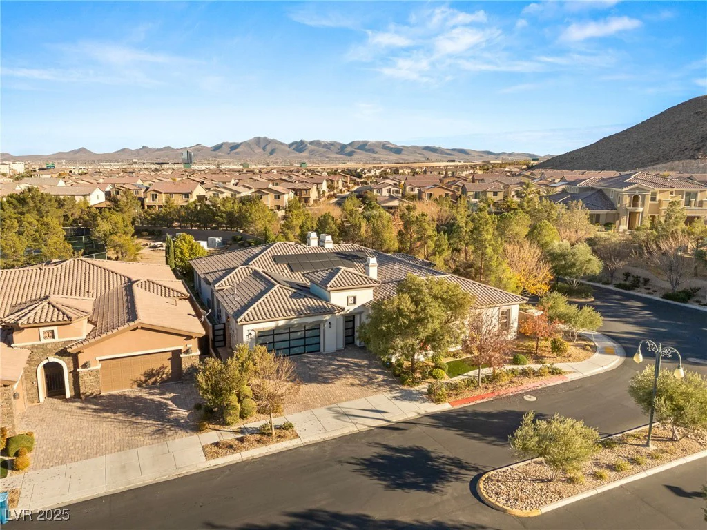 28 Tea Olive, Las Vegas, NV 89141