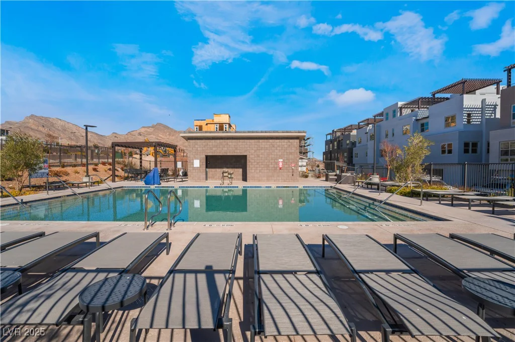654 Agate Bridge, Las Vegas, NV 89138