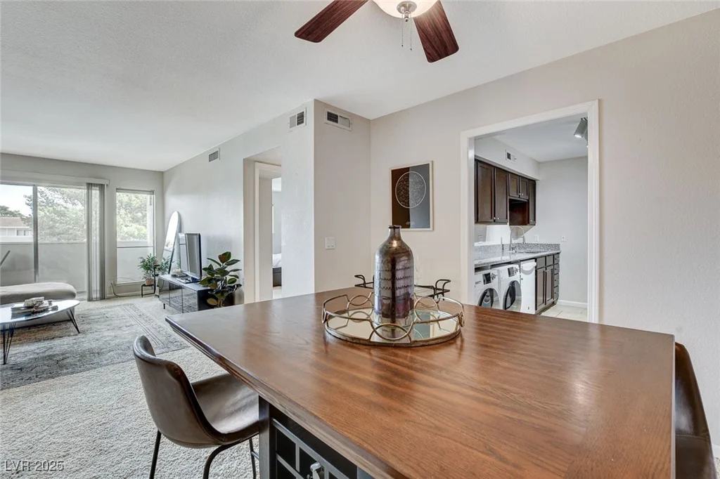 2879 Geary, Las Vegas, NV 89109