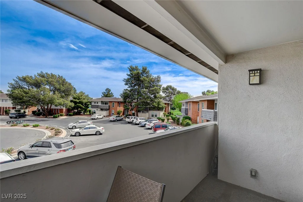 2879 Geary, Las Vegas, NV 89109