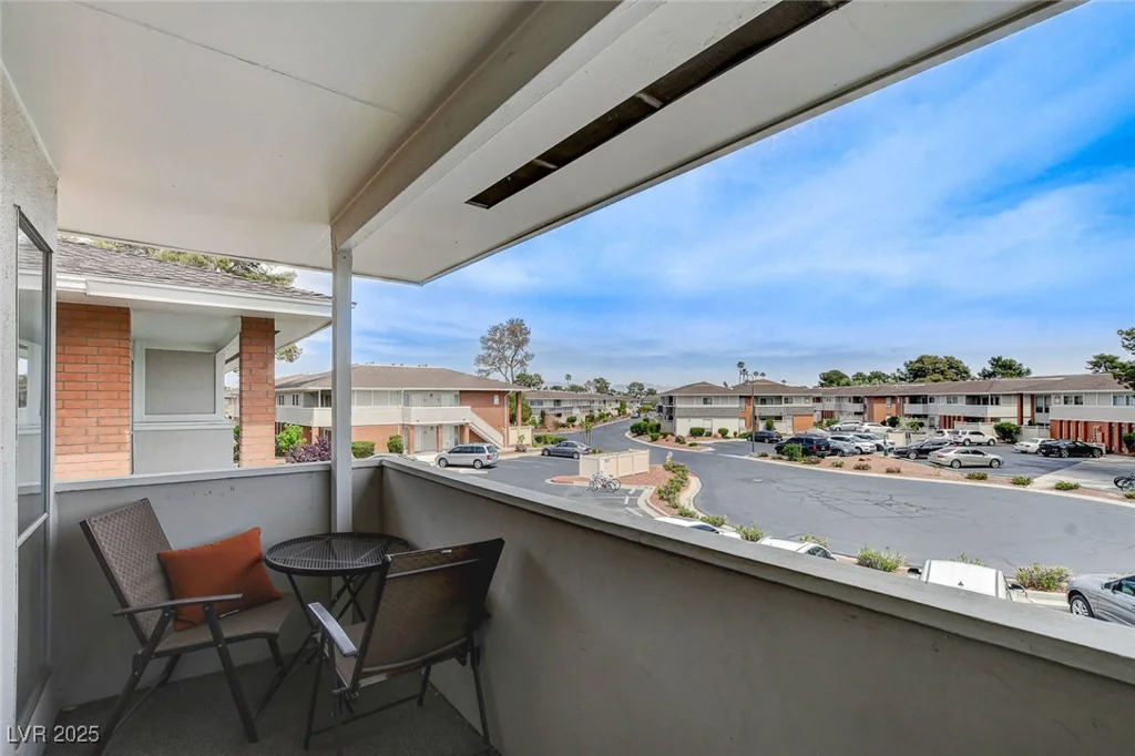 2879 Geary, Las Vegas, NV 89109