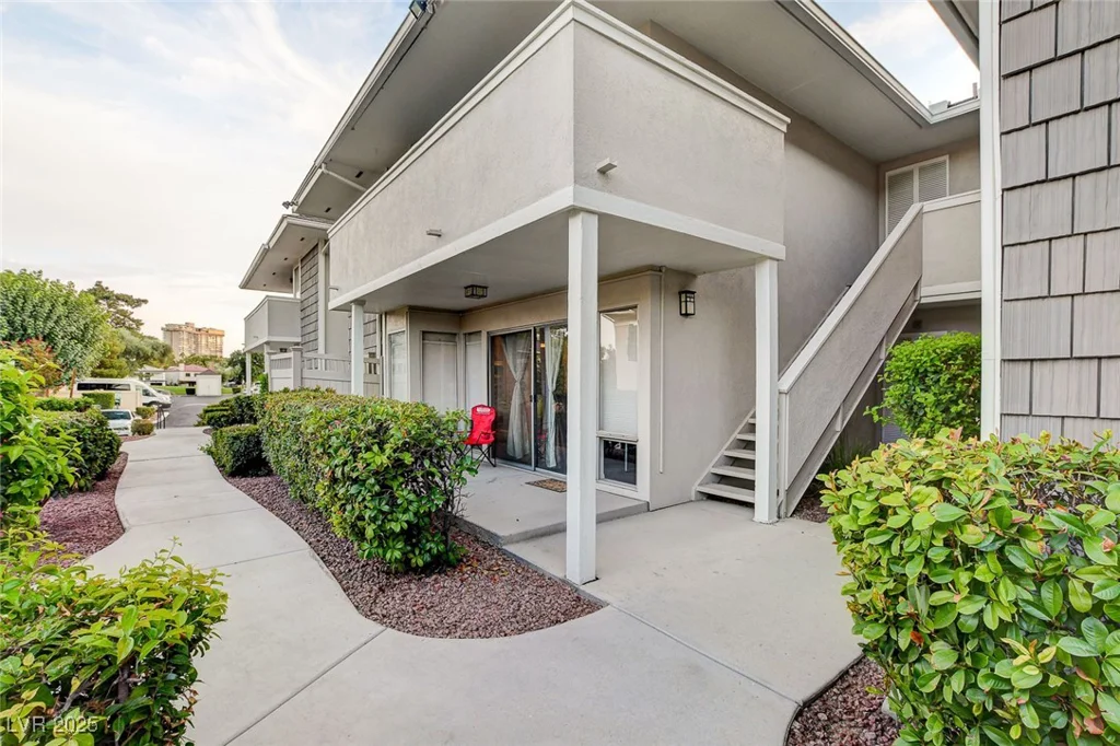 2879 Geary, Las Vegas, NV 89109
