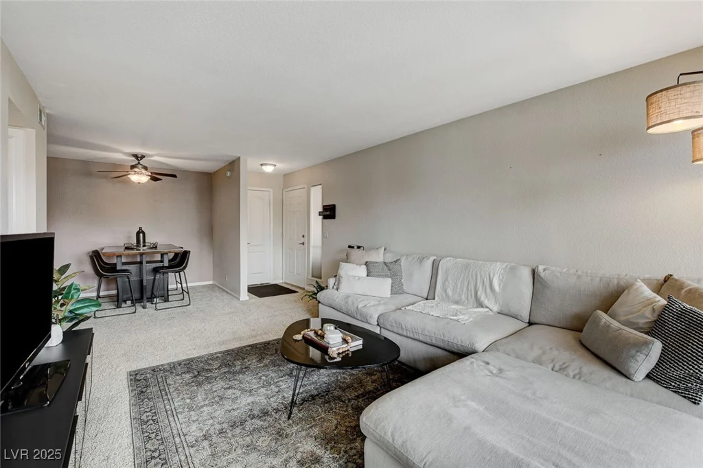 2879 Geary, Las Vegas, NV 89109