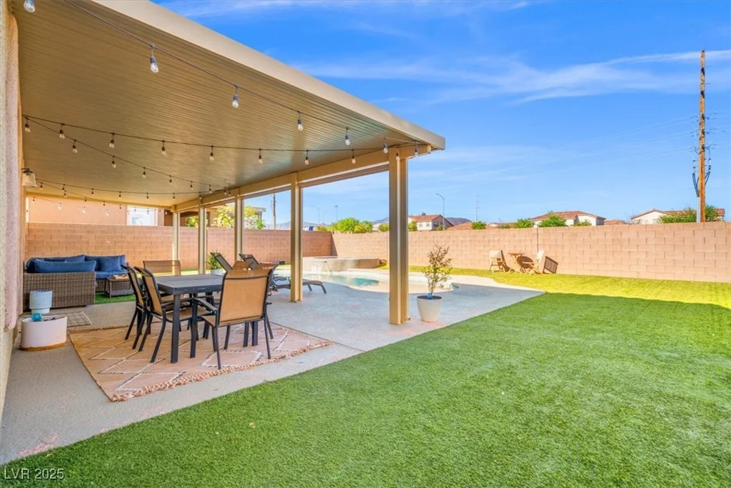 235 Palmarosa, Henderson, NV 89015