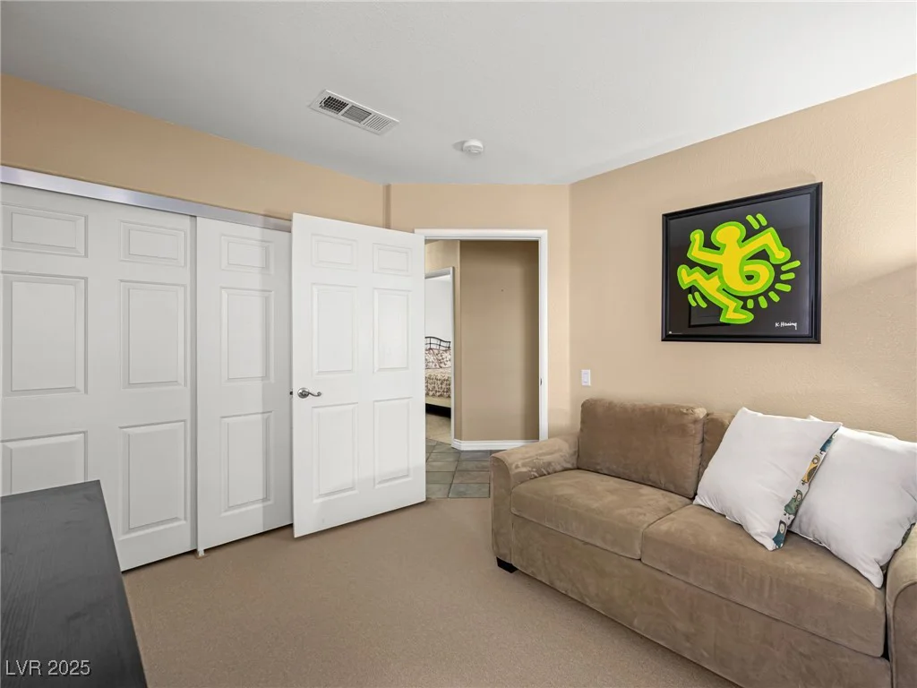 2212 Marble Gorge, Las Vegas, NV 89117
