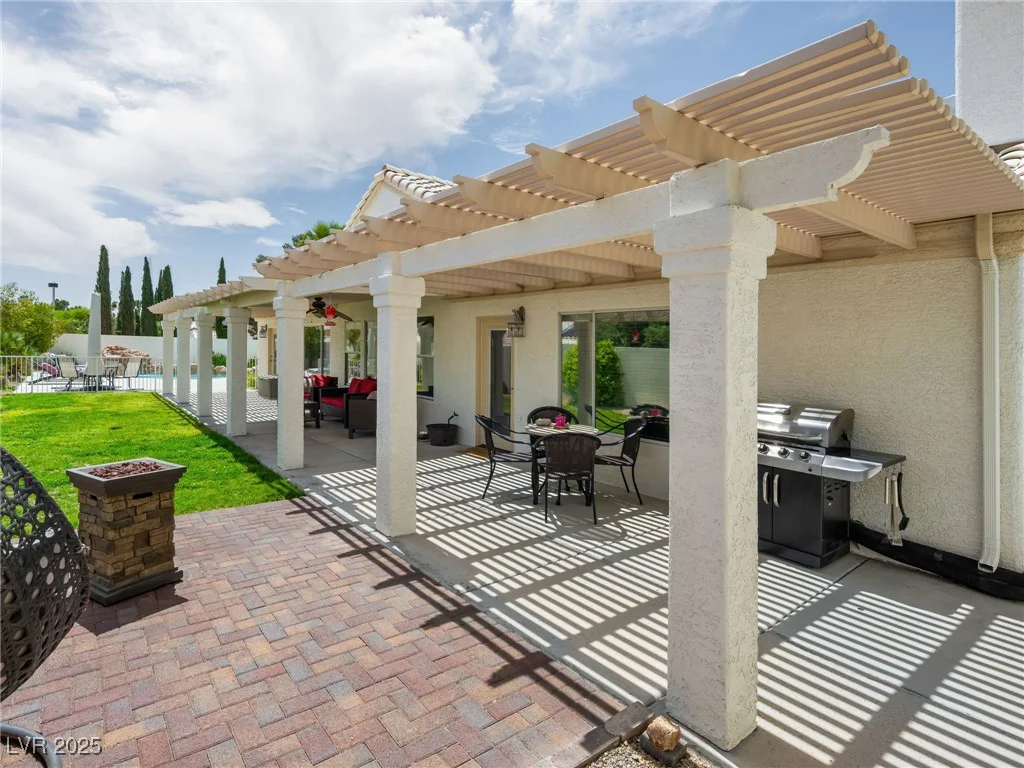 2212 Marble Gorge, Las Vegas, NV 89117