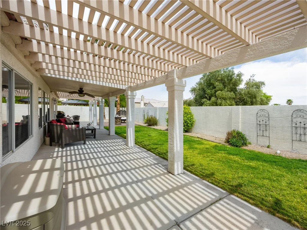 2212 Marble Gorge, Las Vegas, NV 89117