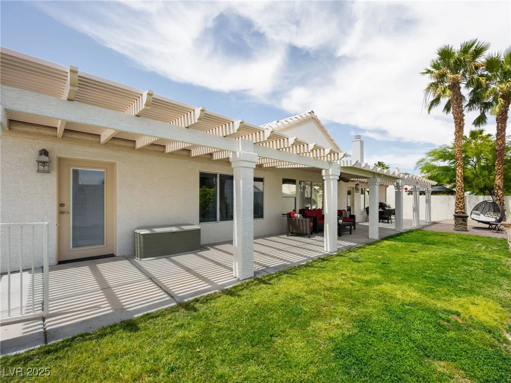 2212 Marble Gorge, Las Vegas, NV 89117