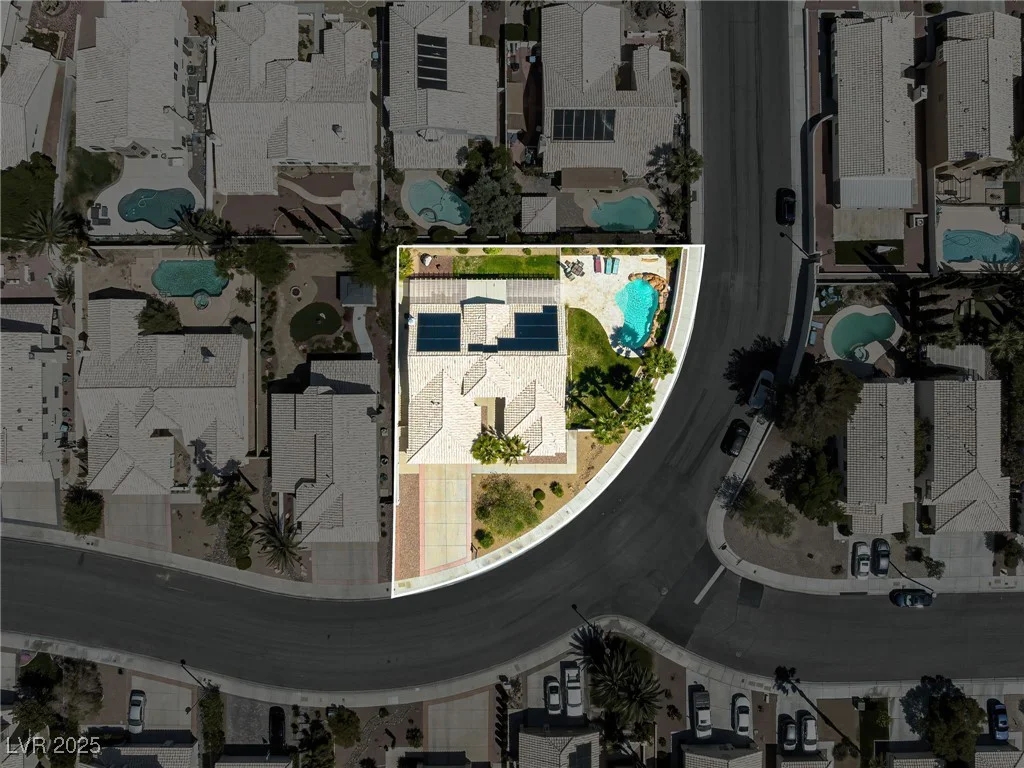 2212 Marble Gorge, Las Vegas, NV 89117
