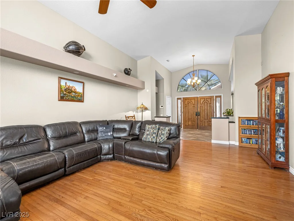 2212 Marble Gorge, Las Vegas, NV 89117