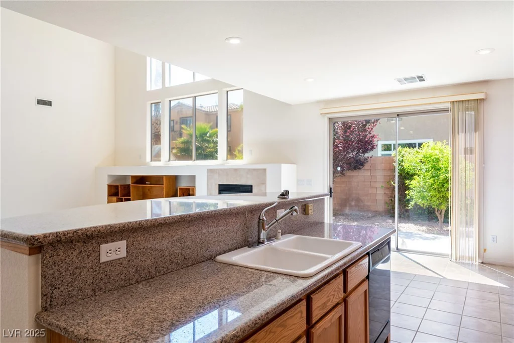 853 Ashford, Henderson, NV 89015