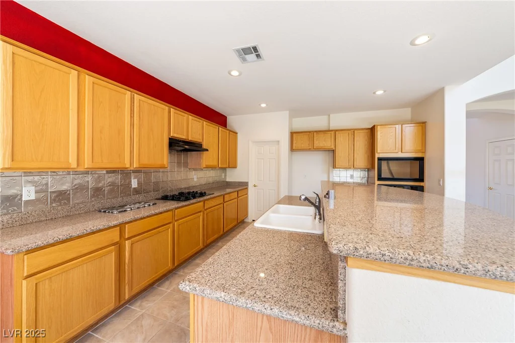 853 Ashford, Henderson, NV 89015