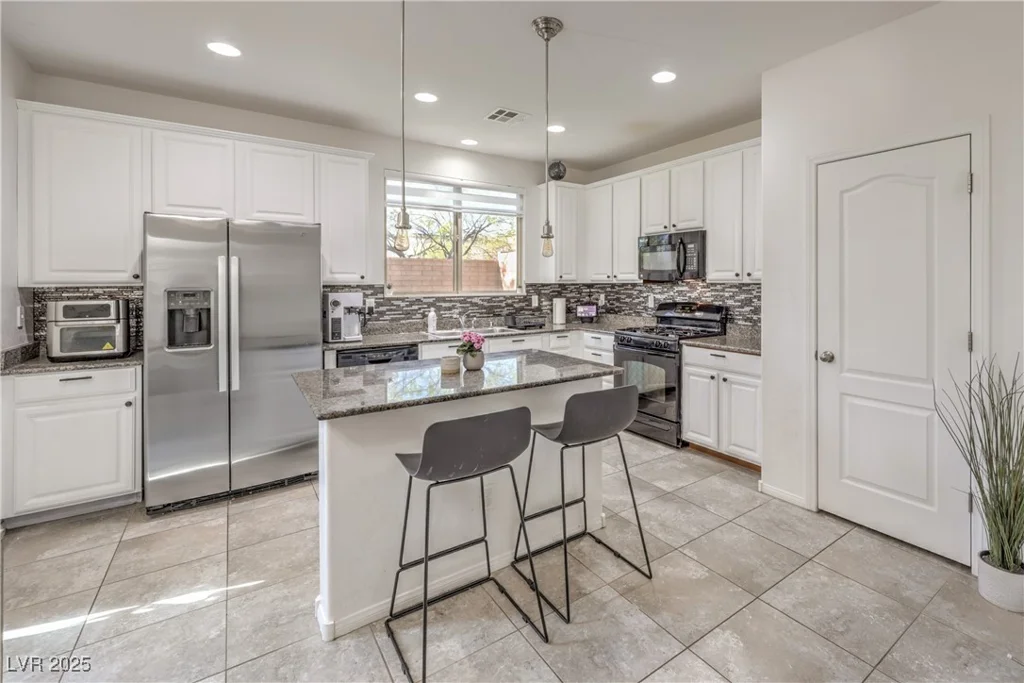 10309 Jolly Hill, Las Vegas, NV 89166