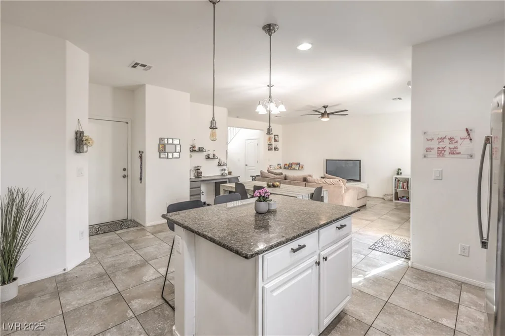 10309 Jolly Hill, Las Vegas, NV 89166