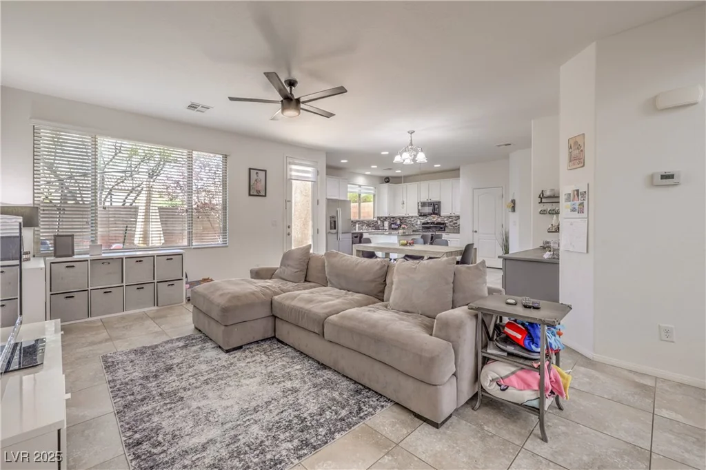 10309 Jolly Hill, Las Vegas, NV 89166