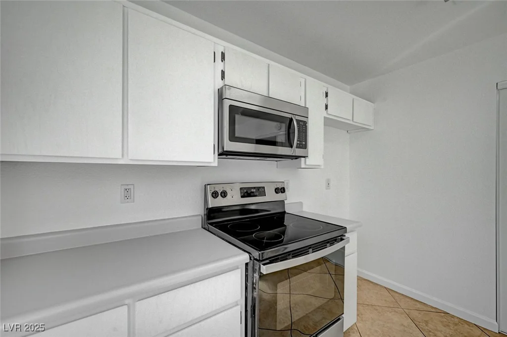 2722 Sesame, Las Vegas, NV 89142